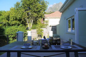  Vacation Hub International | T House Room