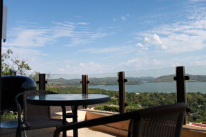  Vacation Hub International | ThatchView Room