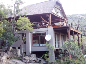  Vacation Hub International | Oluchi Lodge Room