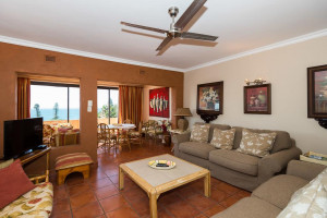  Vacation Hub International | Siesta 38 Room