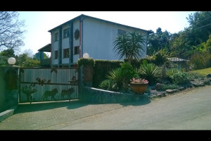  Vacation Hub International | Villa Volante Room
