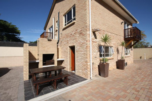  Vacation Hub International | Marren House Room