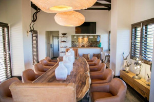  Vacation Hub International | Koedoesvlei Game Lodge Room