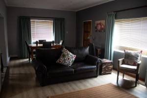  Vacation Hub International | Modern Farm Room