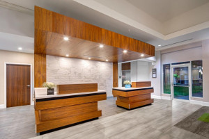 Vacation Hub International | Hilton Garden Inn Toronto/Oakville Room