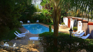  Vacation Hub International | Auberge De Courtrai Room