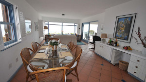  Vacation Hub International | Village Square 12 Room