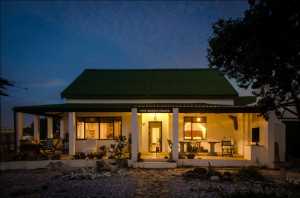  Vacation Hub International | The Beachhouse Room