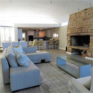  Vacation Hub International | Modern Sea Villa Room