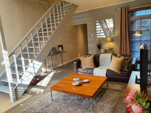  Vacation Hub International | De Waterkant Cottages - 90 Waterkant Street Room