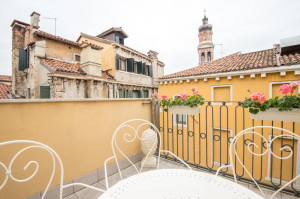  Vacation Hub International | San Teodoro Palace Room