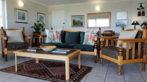  Vacation Hub International | Gordons Bay Stay - Miller On The Bay Room