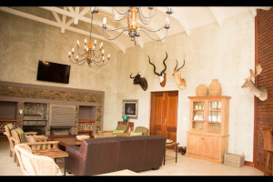  Vacation Hub International | Makgoro Lodge Room