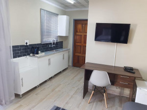  Vacation Hub International | Birds of Paradise Guesthouse Room