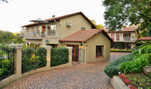  Vacation Hub International | Bellgrove Guest House Sandton Room