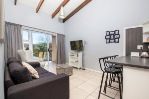  Vacation Hub International | Knysna Pocket Breaks Unit 13 Room