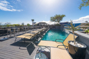  Vacation Hub International | The Cape Royale Room