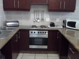  Vacation Hub International | Topanga 16 Room