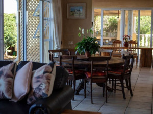  Vacation Hub International | Whale Tails Self Catering Beach Villa Room