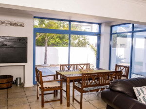  Vacation Hub International | La Kruger Blue Room