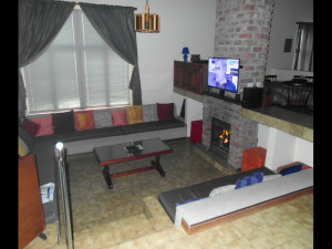  Vacation Hub International | Plottie Room