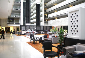  Vacation Hub International | Royal Plaza on Scotts Room