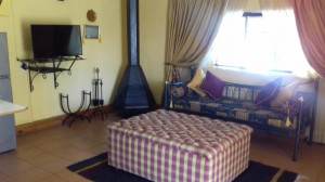  Vacation Hub International | Longtom Farm Guesthouse Room