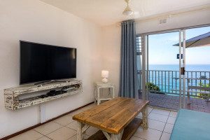  Vacation Hub International | The Cascades Room