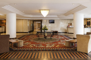  Vacation Hub International | Ibis London Earls Court Room