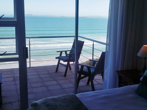  Vacation Hub International | Tower Blue Room