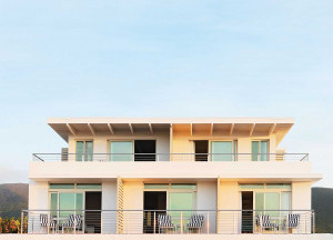  Vacation Hub International | One Marine Drive Boutique Hotel Room