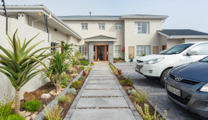  Vacation Hub International | Bentley's Guesthouse Room