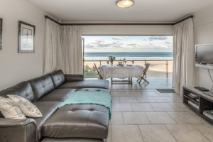  Vacation Hub International | Paradise Sands - Flat 8 Room