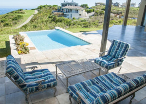  Vacation Hub International | Hippo House Holiday Home - Knysna Room
