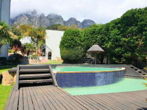  Vacation Hub International | 8 The Oceana, Camps Bay Room