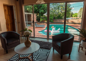  Vacation Hub International | Spacious Menlyn Maine Villa Room