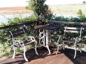  Vacation Hub International | The Tin Shack - Underberg Room