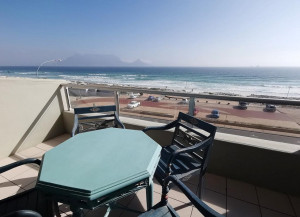  Vacation Hub International | Cape Town Beachfront Room