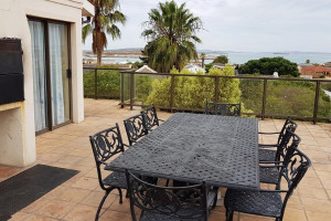  Vacation Hub International | Galico Holiday Home Room