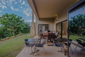  Vacation Hub International | 8 Tinderwood Lane Room