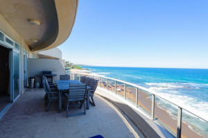  Vacation Hub International | Ballito Manor Beach 405 Room