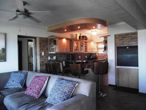  Vacation Hub International | Casterly Rock Room