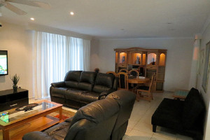 Vacation Hub International | Boulevard 502 Room
