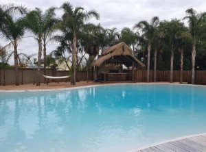  Vacation Hub International | La-Perna Guesthouse and Venue Room