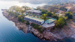  Vacation Hub International | Lake Safari Lodge Room