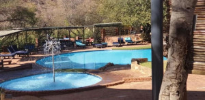  Vacation Hub International | Tswene Lodge Mabalingwe Room