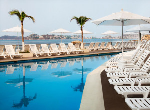  Vacation Hub International | Calinda Beach Acapulco Room
