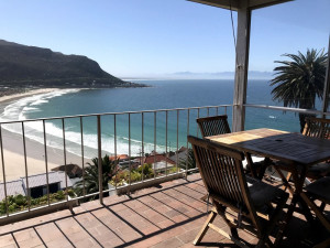  Vacation Hub International | Above The Sea Room