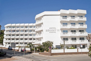  Vacation Hub International | Hotel Bernat II Room
