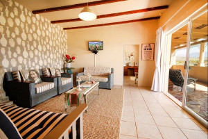  Vacation Hub International | Die Opstal Self Catering Guest House Room